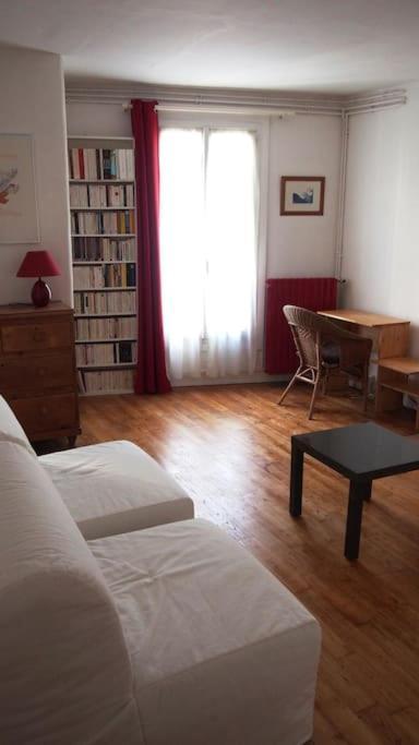 パリ Le 105 Bis Eiffel Bed & Breakfast エクステリア 写真